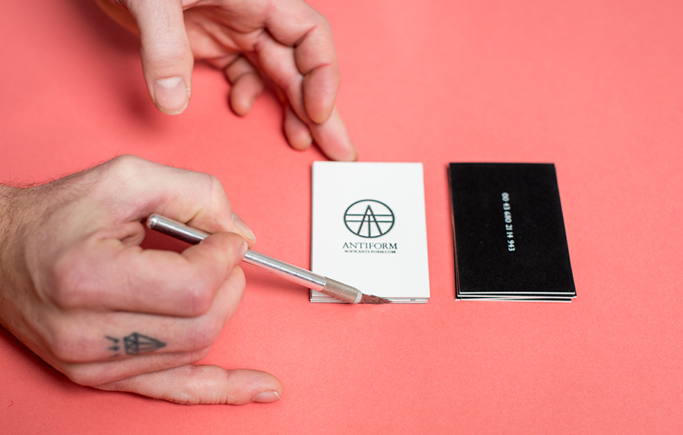 ANTI-FORM-GRAFISCHE-MANUFAKTUR-Visietenkarte Design